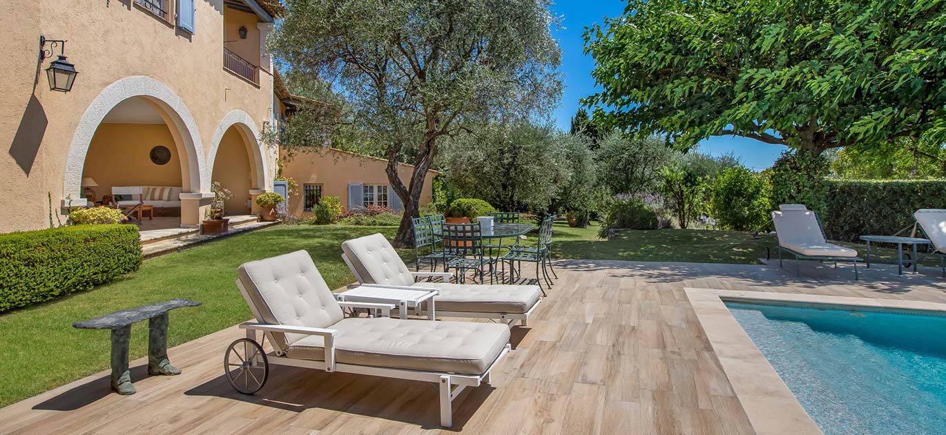 Châteauneuf-Grasse - France - Maison, 7 pièces, 5 chambres - Slideshow Picture 1