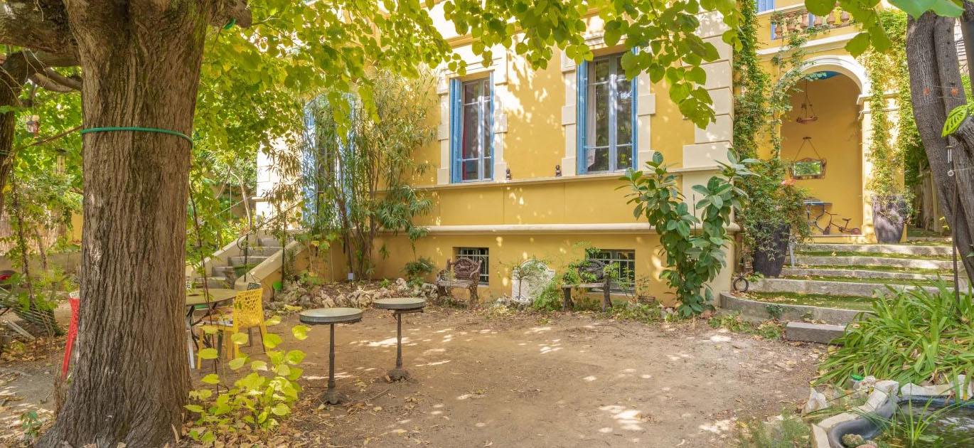 Découvrir cette propriété: Grasse - France - Maison, 8 pièces, 5 chambres - Slideshow Picture 1